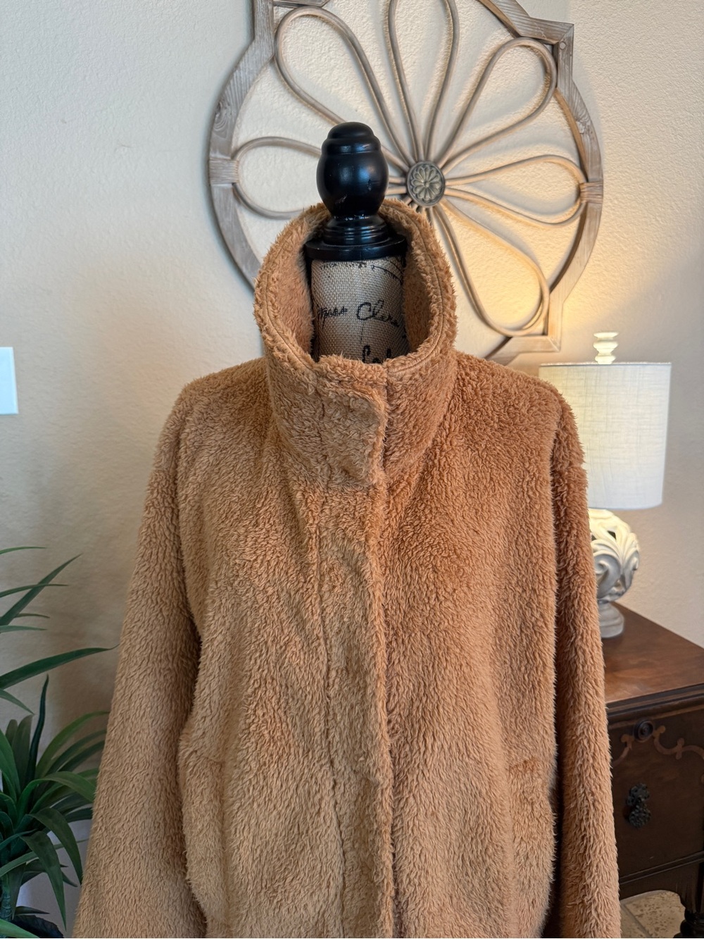 New Billabong Cozy Teddy Fleece Jacket in Camel - Picture 3 of 14